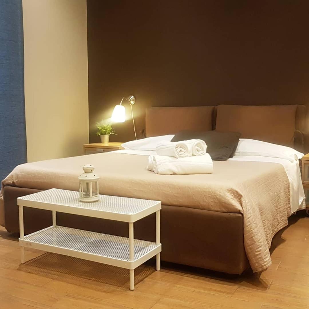 XX Miglia Rooms & Apartments 卡塔尼亚 外观 照片