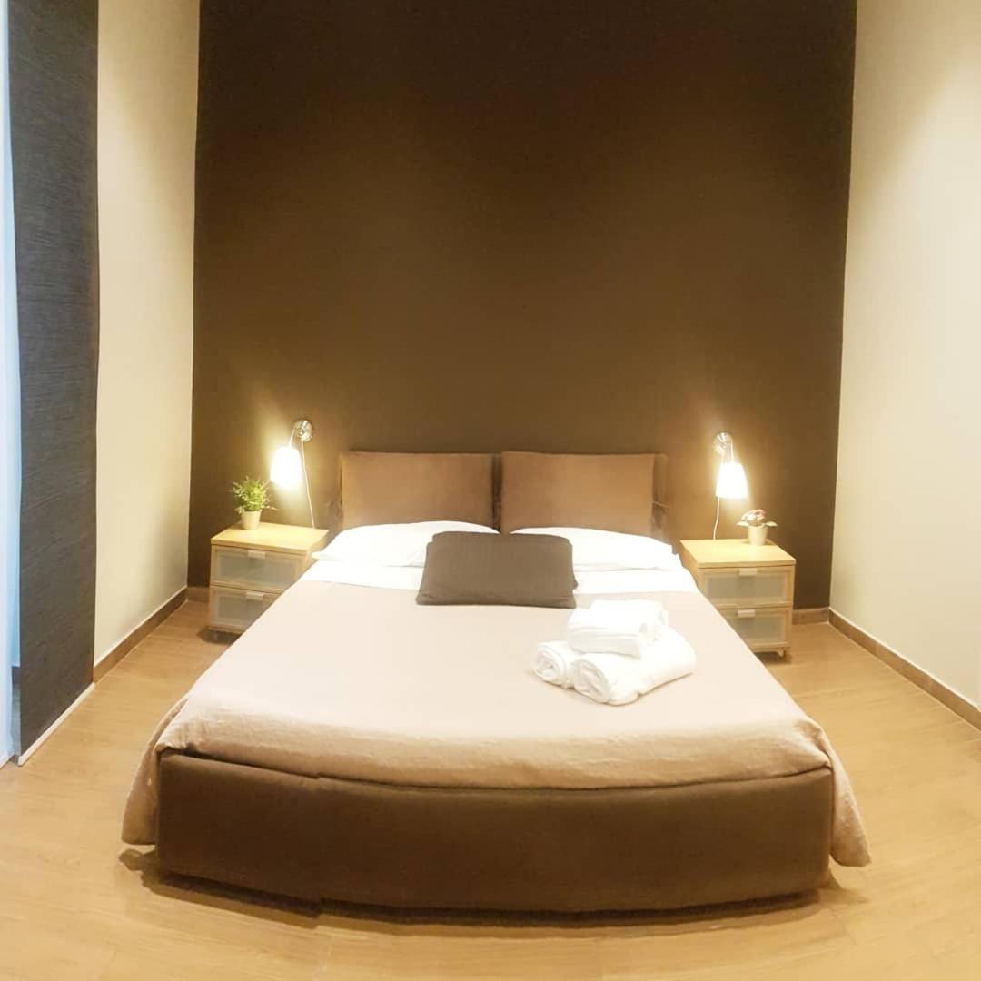 XX Miglia Rooms & Apartments 卡塔尼亚 外观 照片