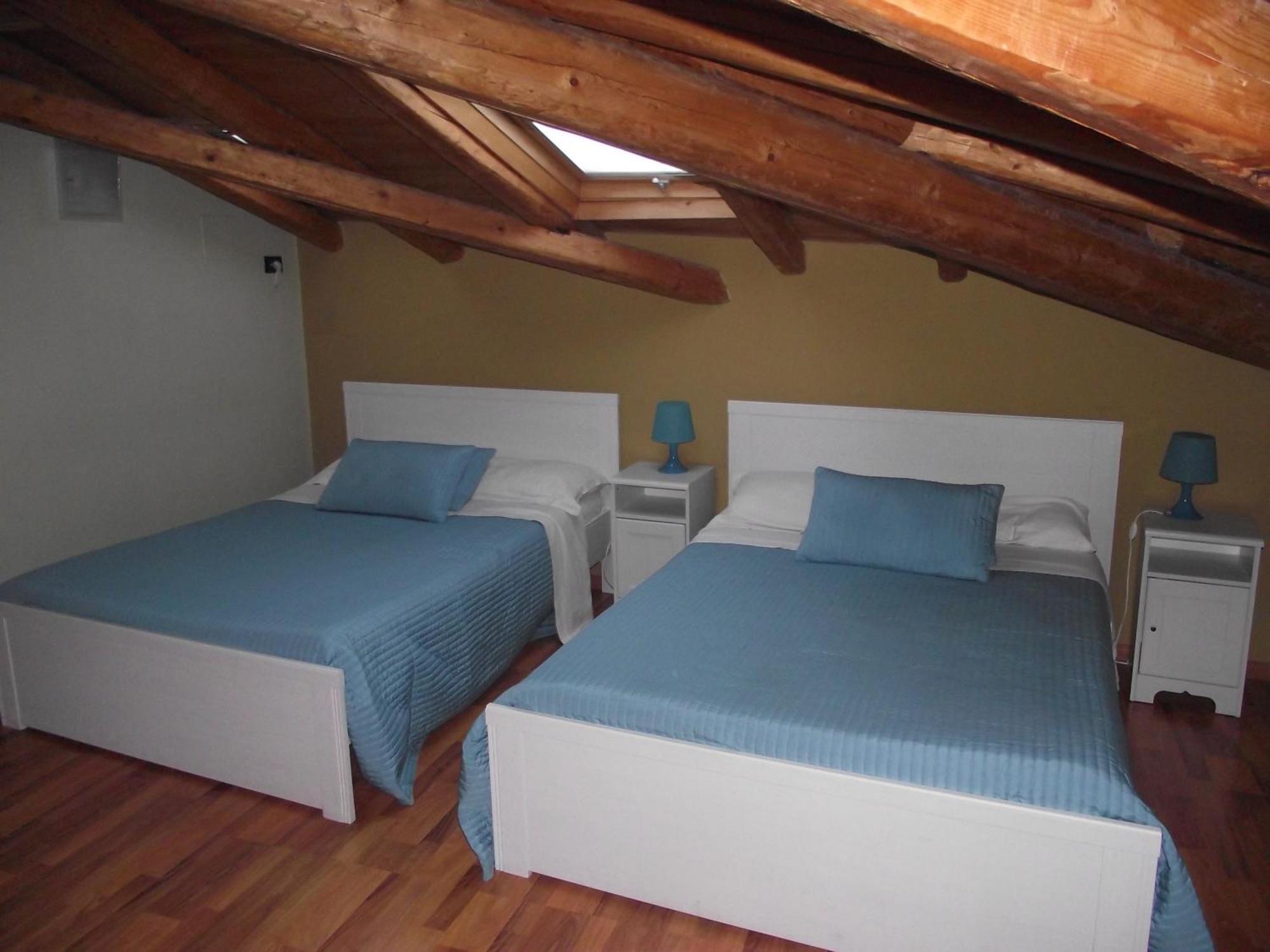 XX Miglia Rooms & Apartments 卡塔尼亚 外观 照片